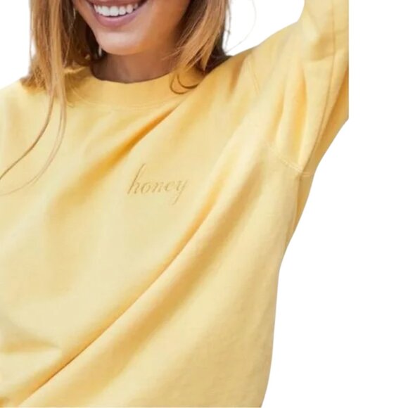 Brandy Melville John Galt yellow honey embroidered crewneck sweatshirt size M - Picture 2 of 8